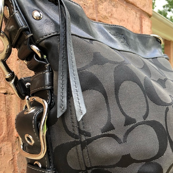 Stunning Everyday Black and Dark Gray Coach bag! - Picture 6 of 8